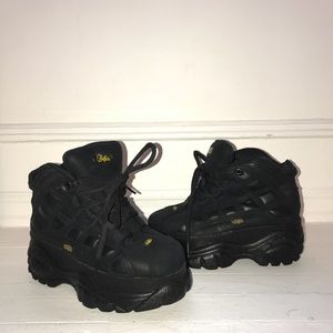 Buffalo platform shoes boots sneaker OMG whatever